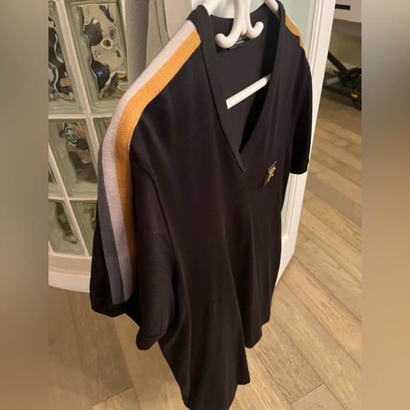 Black Dolce Gabbana v neck size 52 authentic barley worn - Picture 3 of 4